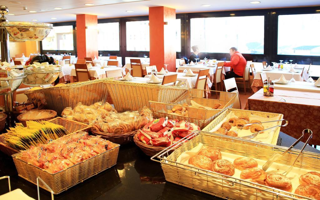 Espel Hotel Les Escaldes Ngoại thất bức ảnh